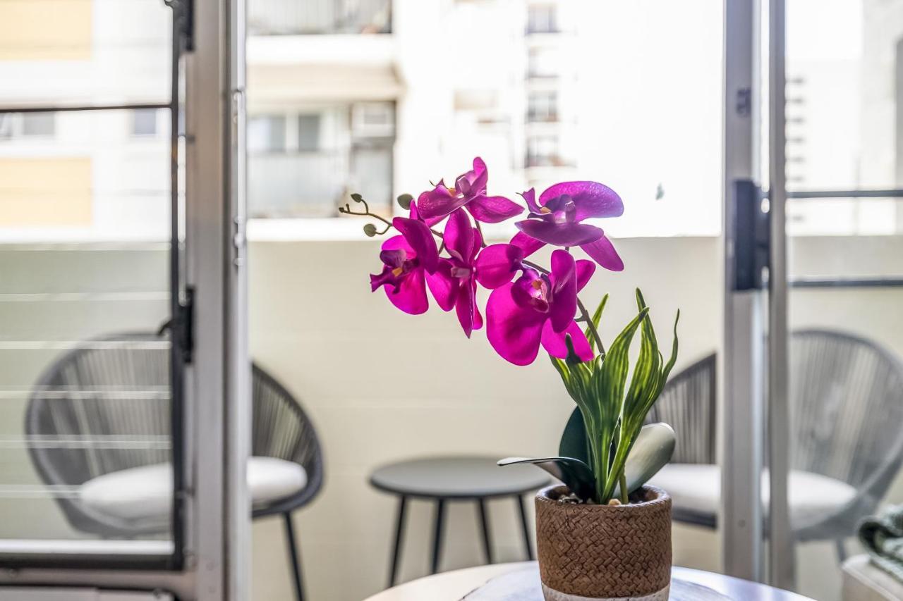 Bright & Cozy Condo Unit With Balcony! Honolulu Eksteriør billede
